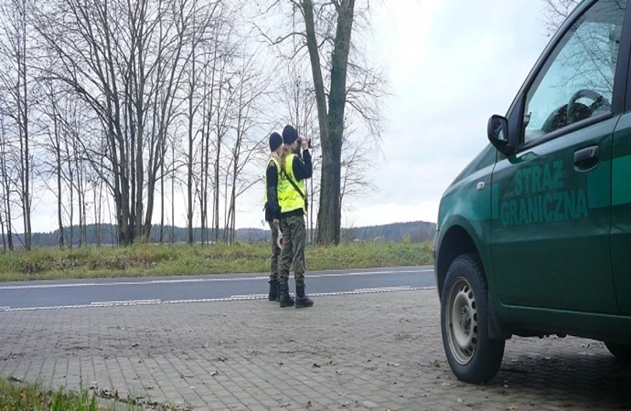 Funkcjonariusze Straży Granicznej zatrzymali do kontroli samochód. Jego kierowca miał na sumieniu aż trzy wykroczenia.